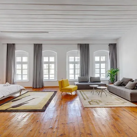 アパート Kois Loft